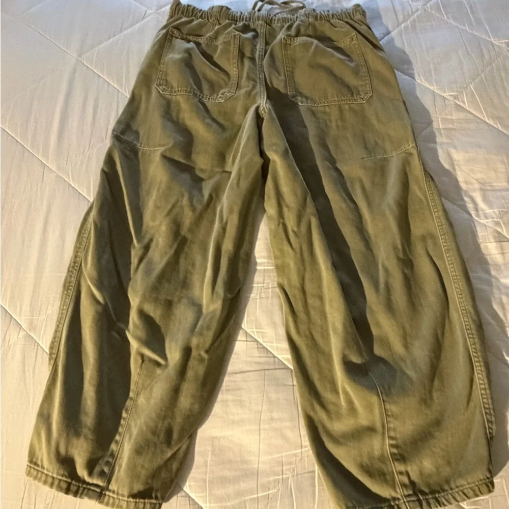 Olive Green Free People Denim We The Free  Cinched Cargo Jeans Women’s Medium - Picture 7 of 13